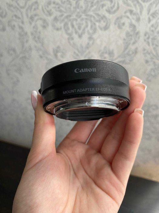 адаптер Canon EF–EOS R