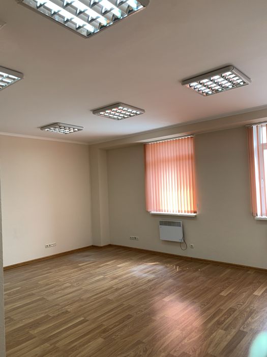 Оренда офісу Таірово 180м