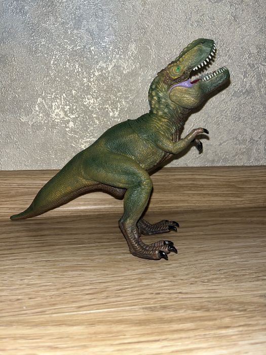 Динозавр великий