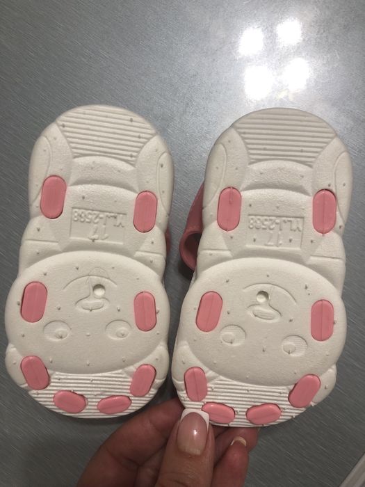 босоножки 17 размер . 6-10 мес