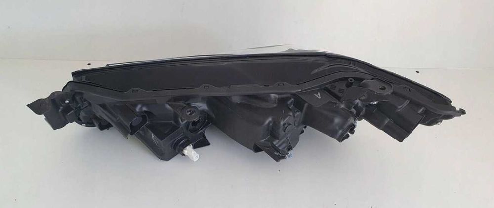 Передні фари Toyota Сamry XV80  (2024-2025)