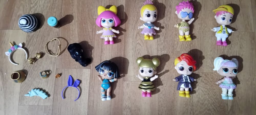 Bonecas LOL + Acessórios