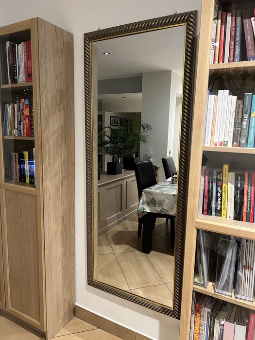 Duże lustro w złotej ramie 170x70 cm