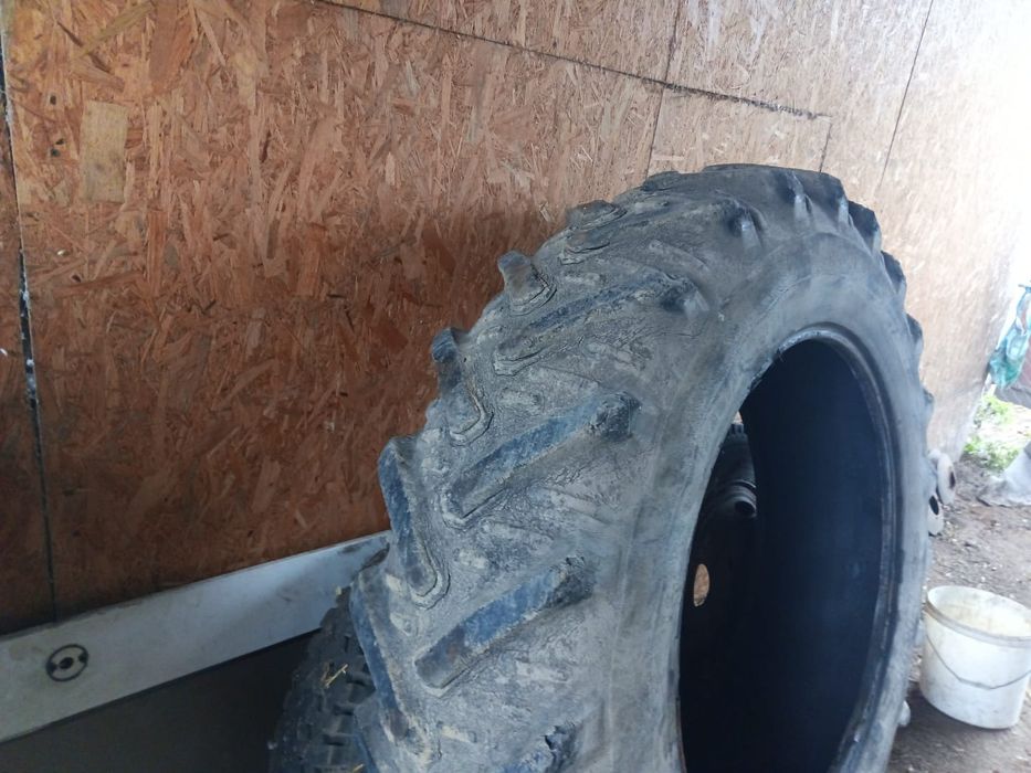 Opony tylne do ciągnika