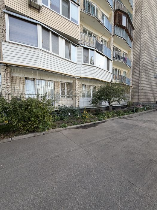 Продам 1 к квартиру Київ вул Каунанська