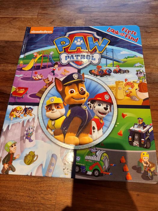 Książka i puzzle duze psi patrol