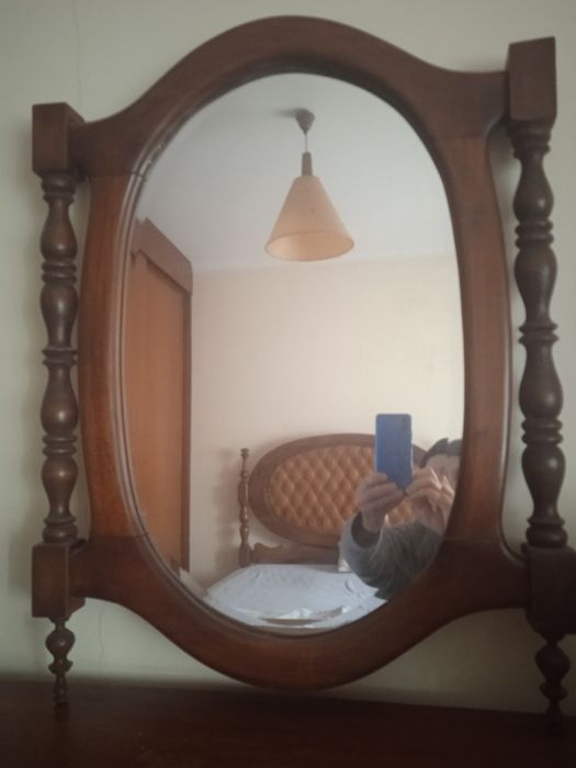Espelho de mobília de quarto, muito muito lindo, moldura em madeira