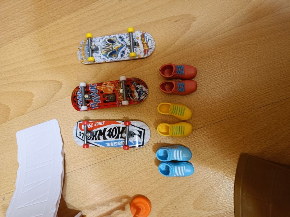 Hot wheels skate deskorolki