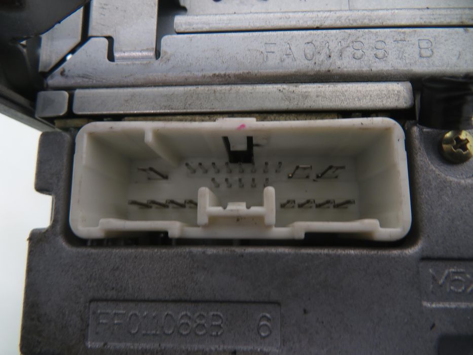 Radio Mazda 6 Station Wagon (gy) Ff011068b