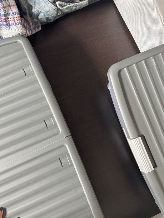 Cama com arrumação IKEA