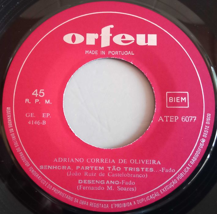 Adriano Correia de Oliveira - - - - - Fados de Coimbra - - - - - EP