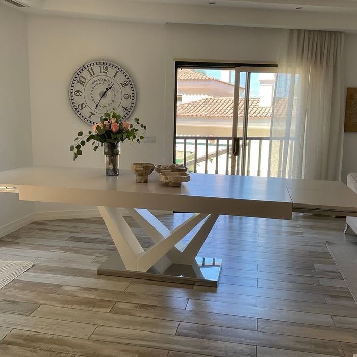 Mesa de jantar extensível