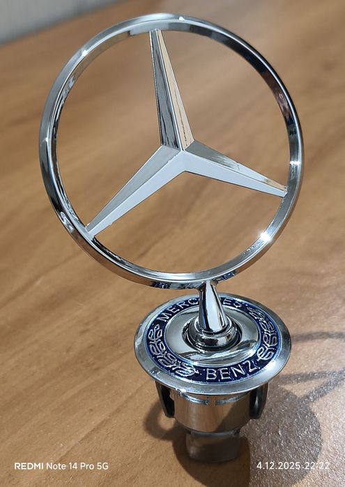 Znaczek Mercedes emblemat Mercedes celownik Mercedes