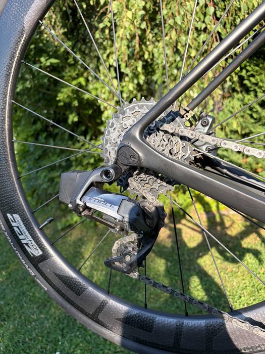 Rower Canyon Ultimate CF SLX Disc 8.0 SL