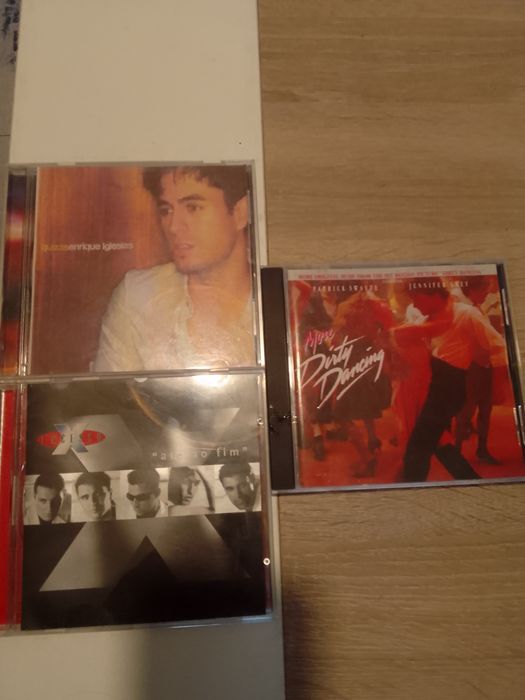 17 CDs variados diversos