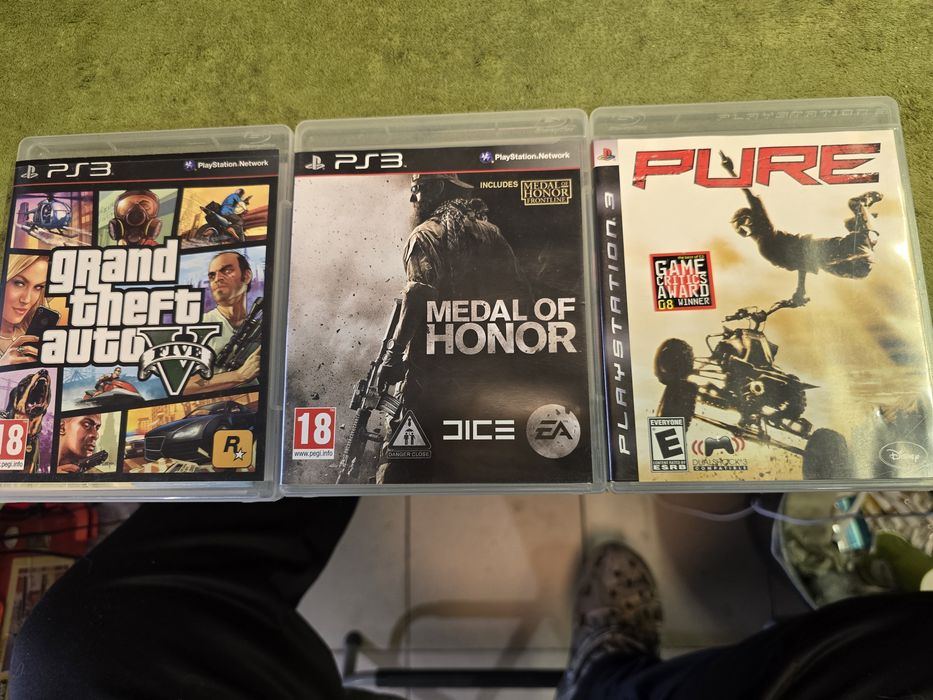 Zestaw 3 gry na konsolę PS3.