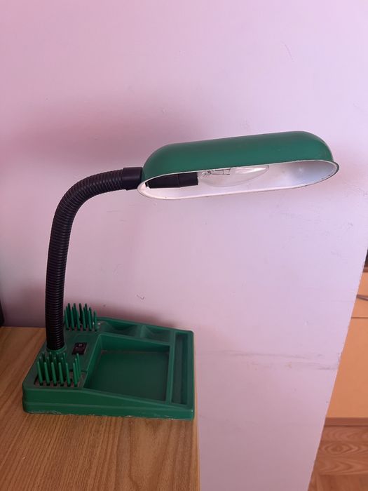 Lampka biurkowa biurowa dla dzieci na biurko
