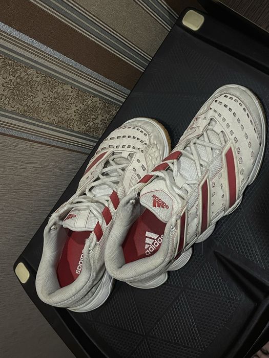 Baskets ADIDAS Pointure