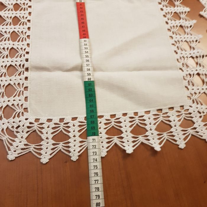 Panos de renda feitos à mão