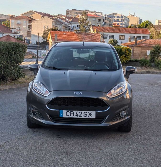 Ford Fiesta 1.5 TDCi  (2016) – 122.000km – Muito Económico
