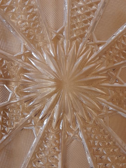 Продам хрустальное блюдо б/у