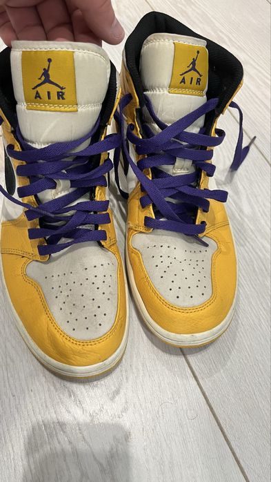 nike air jordan 1 mid se - купити чоловіче взуття - Ціна на OLX.ua