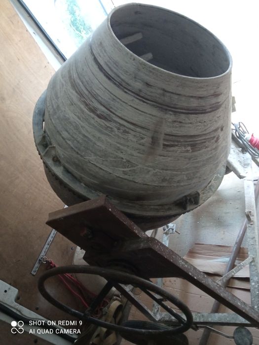 Betoniarka 250 l na 400v stan bdb.