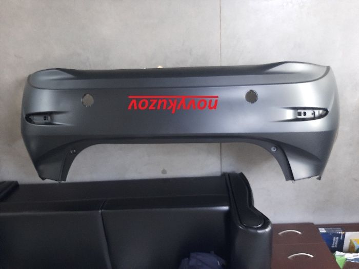 Бампер задний Mazda 3