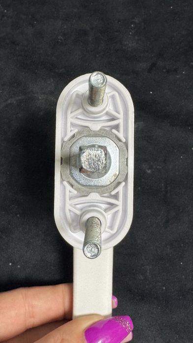 Klamki do okien i drzwi