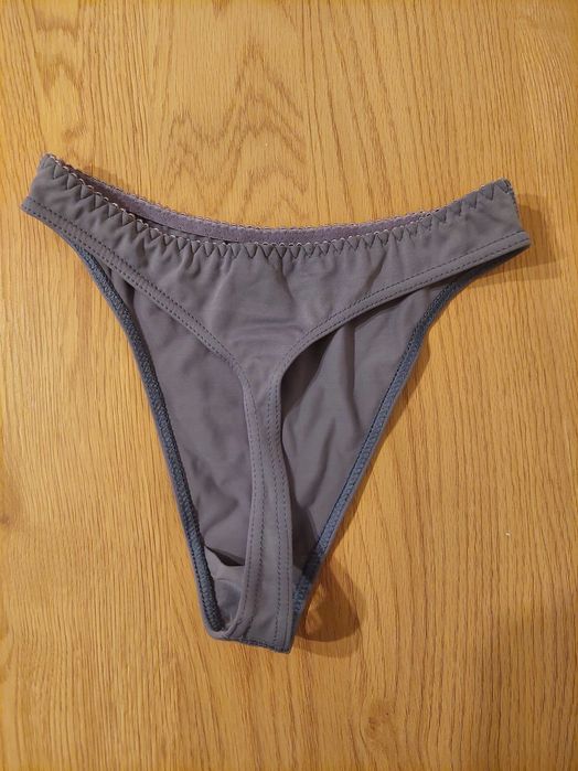 Majtki stringi M - nieużywane