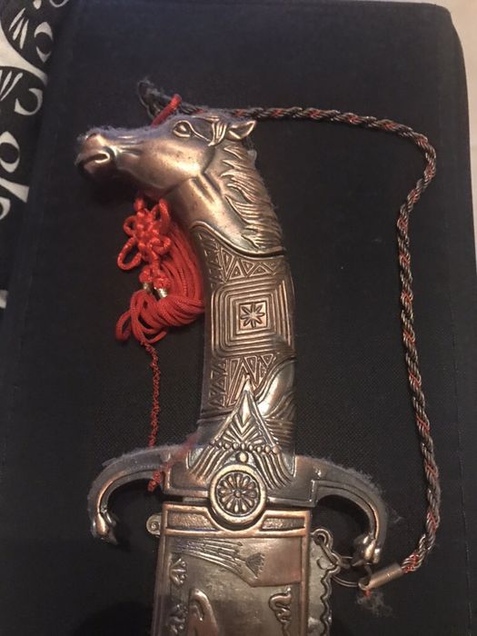 Adaga decorativa em alumínio de cabeça de cavalo - faca