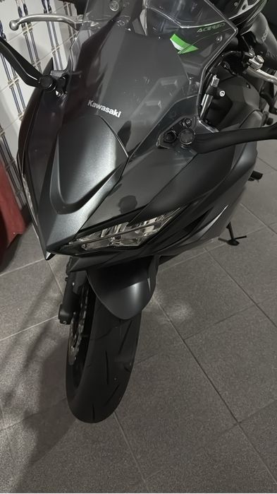 Moto kawazaki ninja 650 2024