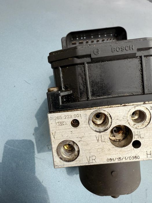 Блок ABS BMW E39 001