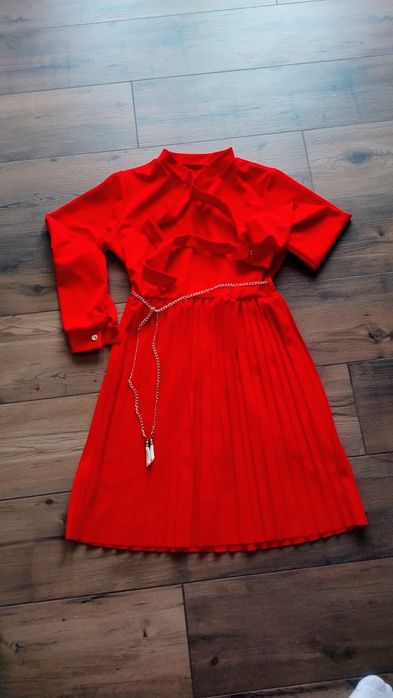 Śliczna sukienka roz S/M jak nowa