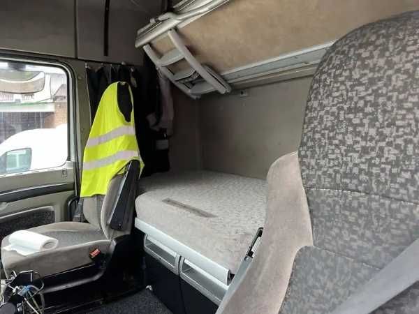 DAF XF 105.460 2009 Сідловий тягач