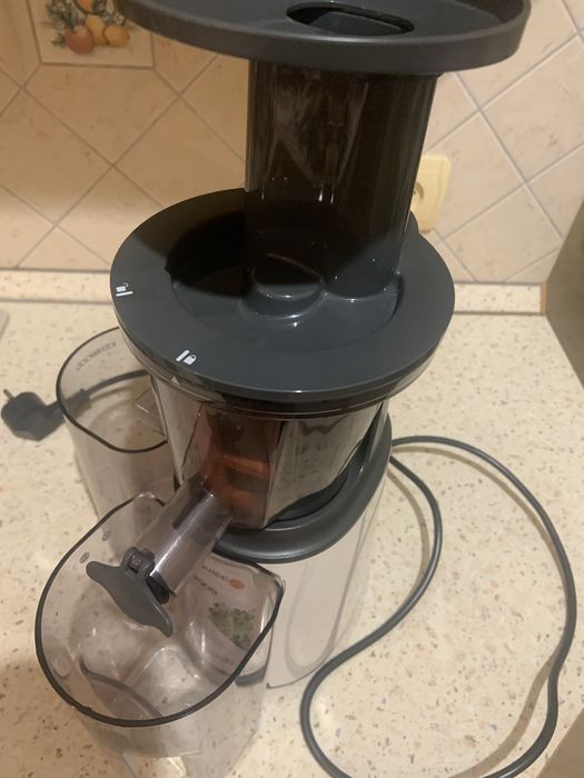 Соковитискач Kenwood GMP 400 WP