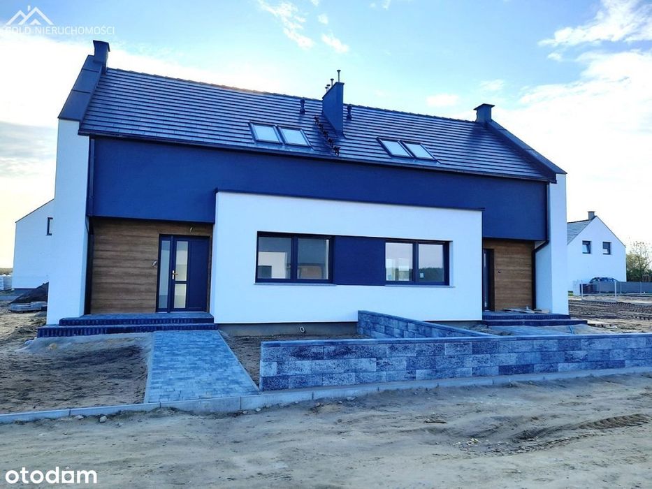 Nowa Wieś- Dom oddany do użytku z przestronną dzia