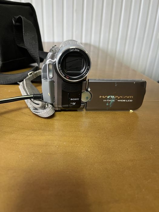 Відеокамера Sony dcr-hc90e оригінал Японія+ тринога
