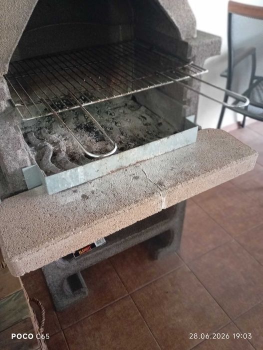 Grill ogrodowy betonowy