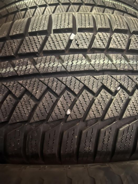 Продам зимові  шини 245 70 16 Contenental  vinter contact  TS 850