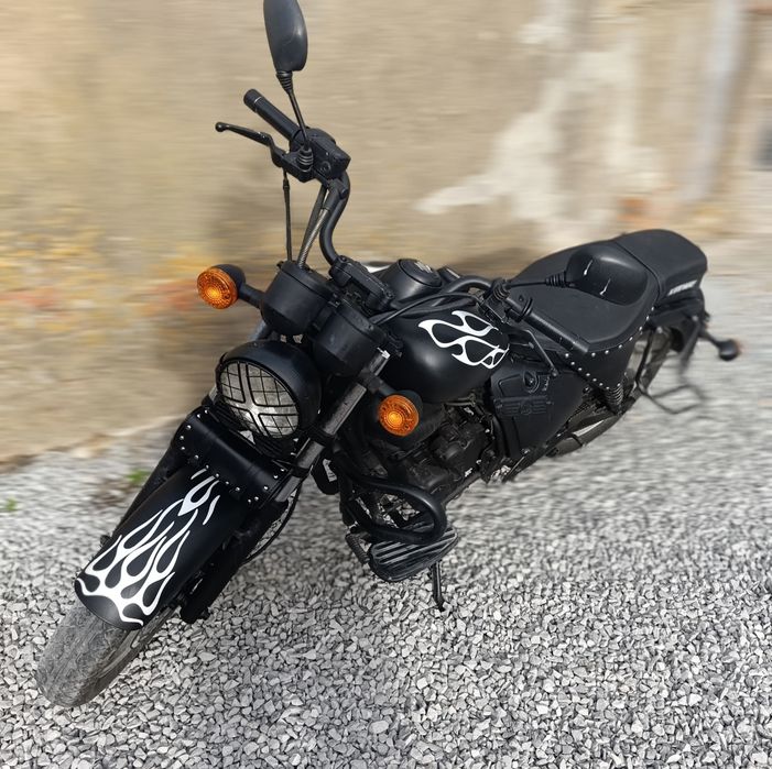 Keeway Superlight 125