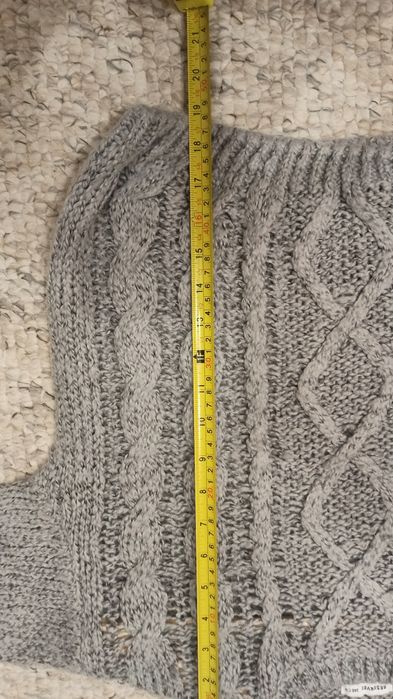 Ciepły i mięciutki sweter damski. Melanż, XS/S, angora. Reserved