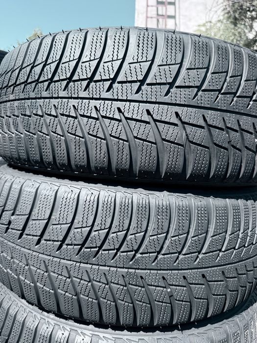 205 55 17 Bridgestone Blizzak LM001 85% 2024 Шини Зима