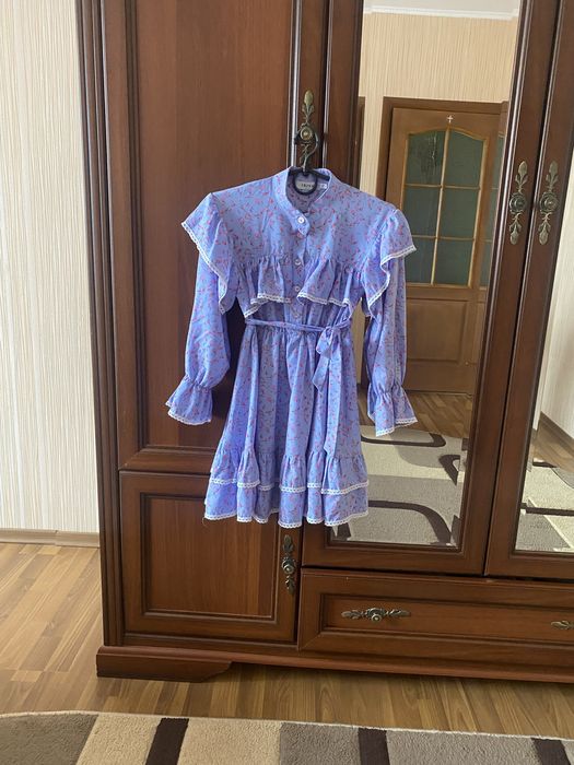 Продам сукню 140