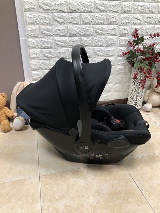 Автокрісло Britax Römer Baby-Safe Core Група 0+ (0-13 кг) автокресло