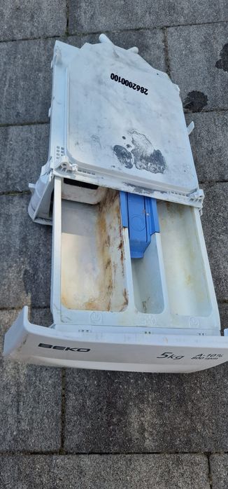 Szuflada dozownik proszku Beko