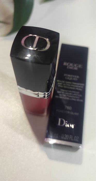Нова помада Dior