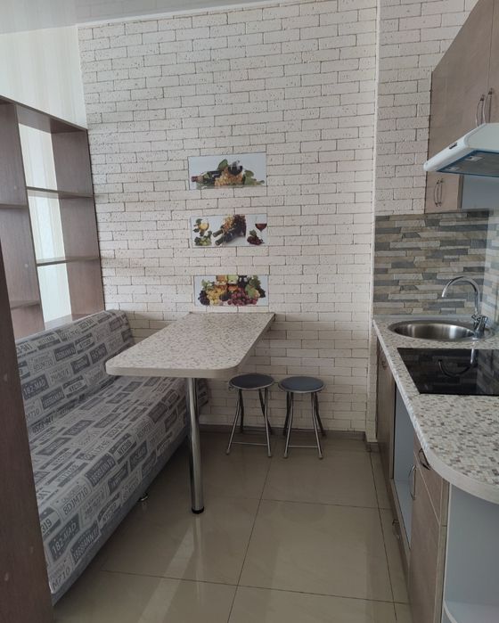 Сдам долгосрочно 1-комнат.квартиру (ул.М.Малиновского)