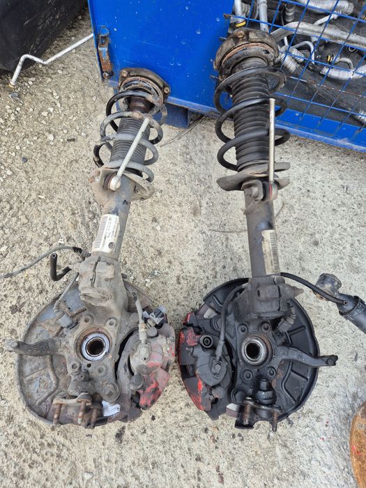 Vw Touran Audi A3 8P McPherson zwrotnica amortyzator