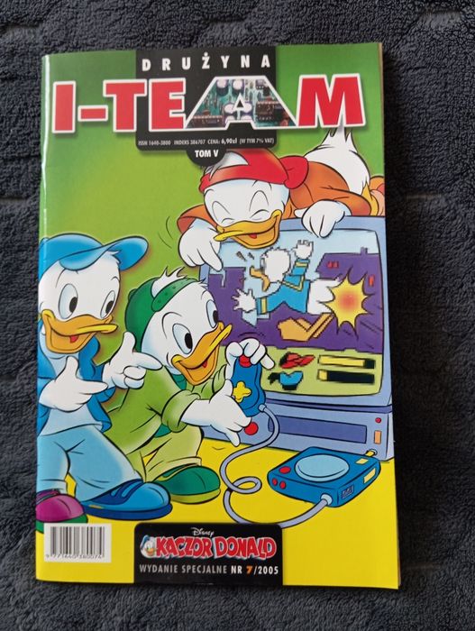 Kaczor Donald.  Wydanie Specjalne. "Drużyna I- Team  Tom.5  nr.7 z 2005 roku
